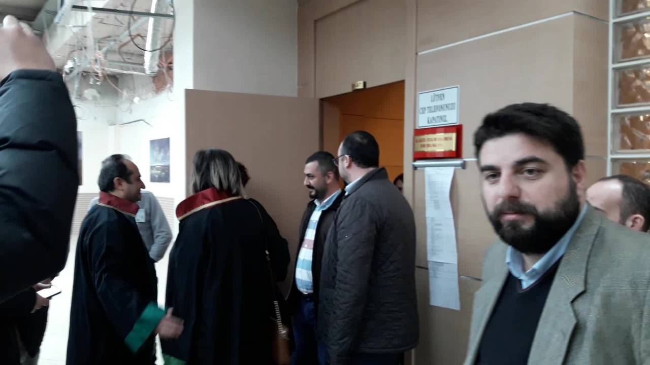 Eren Erdem, 'cumhurbaşkanına Hakaret' Suçundan Yargılandığı Davada Beraat Etti