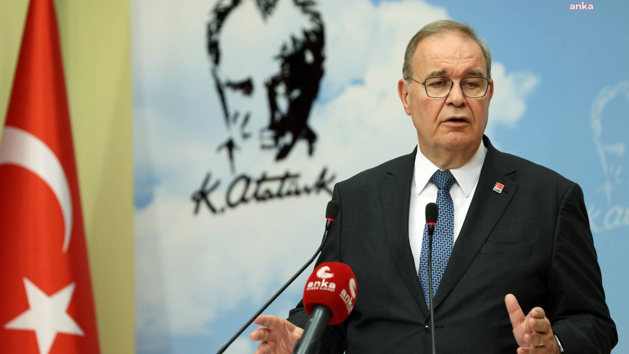 Faik Öztrak: “üslubu Beyan Aynıyla İnsan. Sen Bu Kötüüsluba Muhatap Olmayı Hak Etmiyorsun Türkiye”