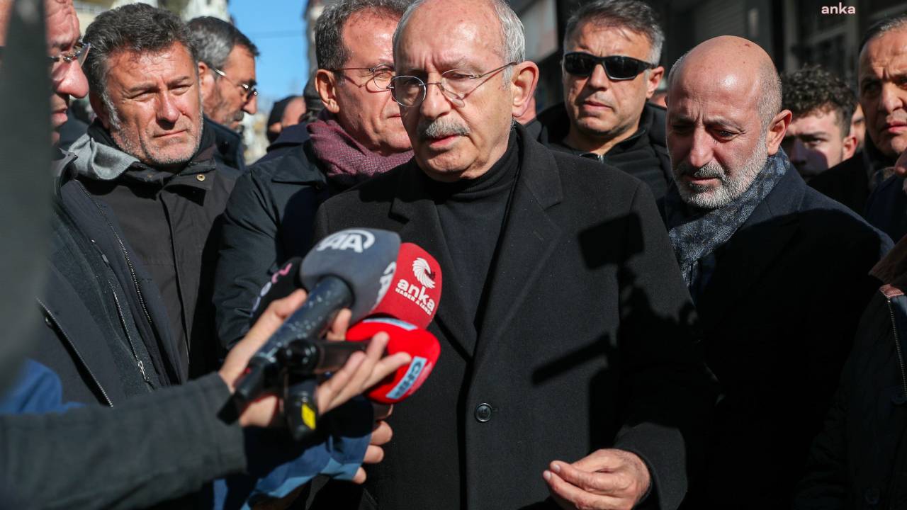 Kılıçdaroğlu, 7,7'lik Depremin Merkez Üssü Pazarcık'ta...: "halk Koordinasyon Merkezleri Kuracağız"