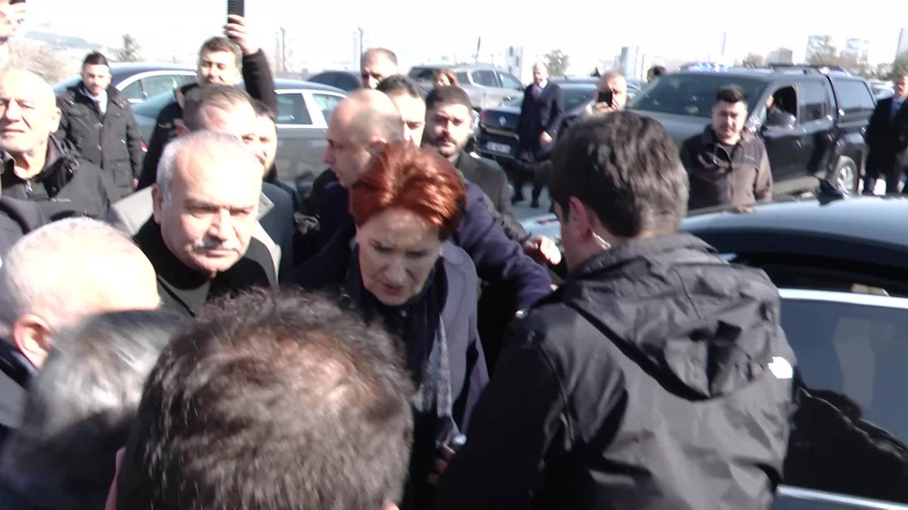 Akşener, Koray Aydın’ın Annesinin Cenaze Törenine Katıldı