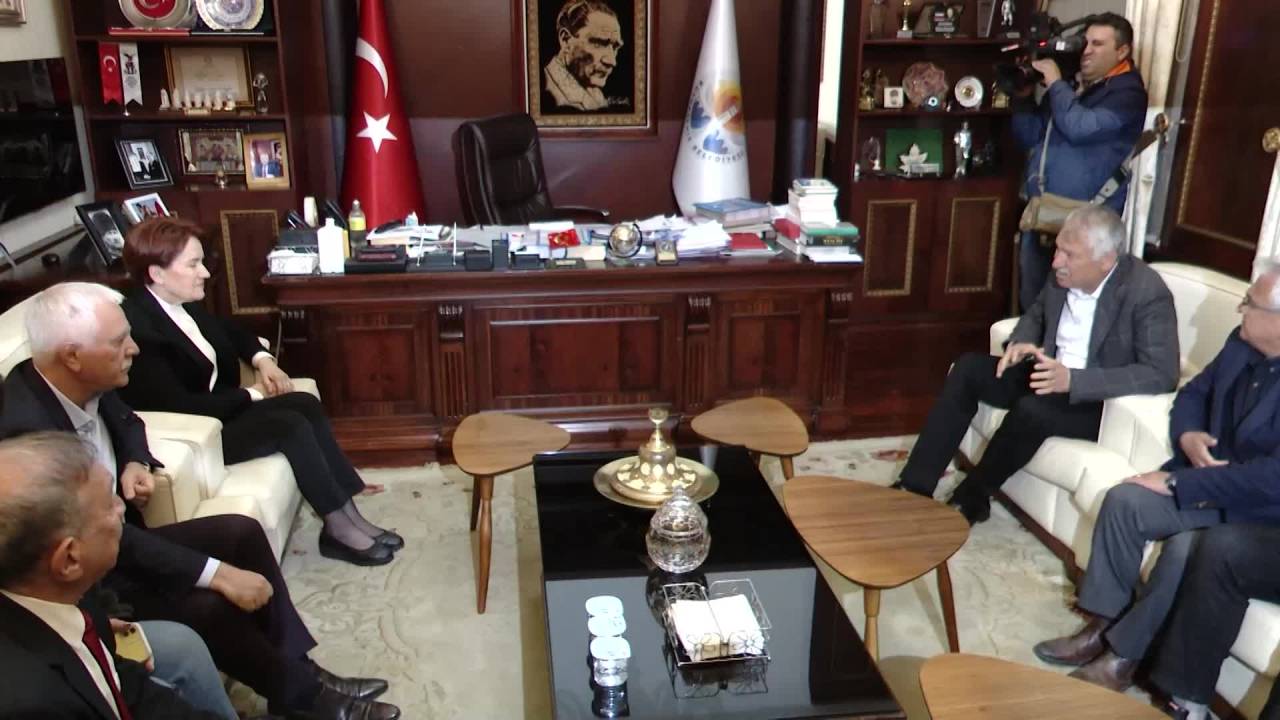Akşener, Adana Büyükşehir Belediye Başkanı Zeydan Karalar'ı Ziyaret Etti