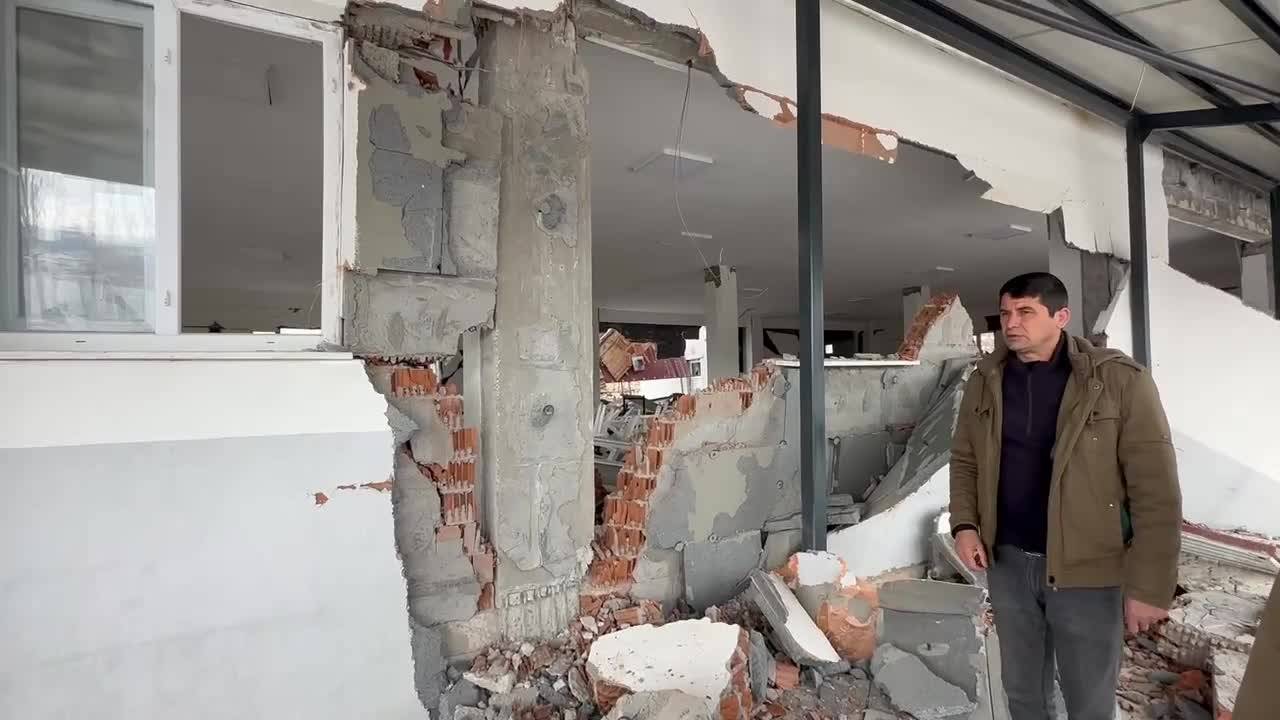 Veli Ağbaba Malatya Doğanşehir’de, Fay Hattı Üzerindekiçığlık Cemevini Ziyaret Etti