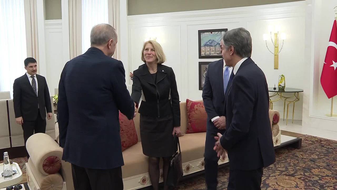 Cumhurbaşkanı Erdoğan, Abd Dışişleri Bakanı Blınken İle Esenboğa Havalimanı’nda Görüştü