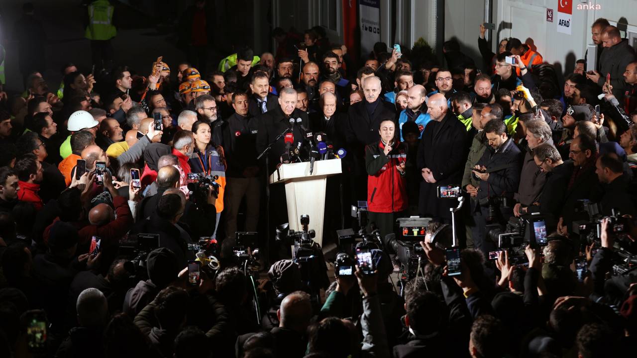 Hukukçulardan Cumhurbaşkanı Erdoğan Ve Bakanlar Hakkında Suç Duyurusu