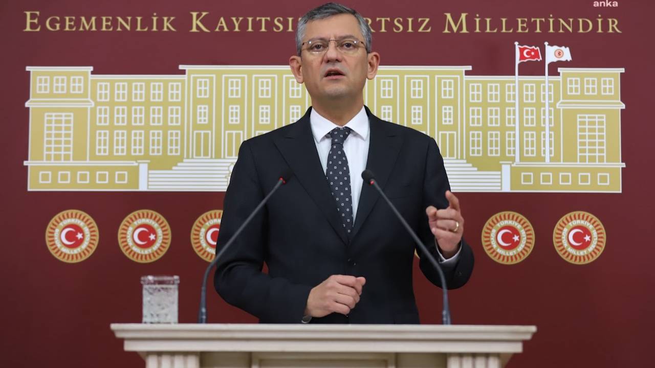 Özgür Özel: İktidar Partisi, Depremden Etkilenen 11 İl Arasında Kilis’e Üvet Evlat Muamelesi Yapıyor