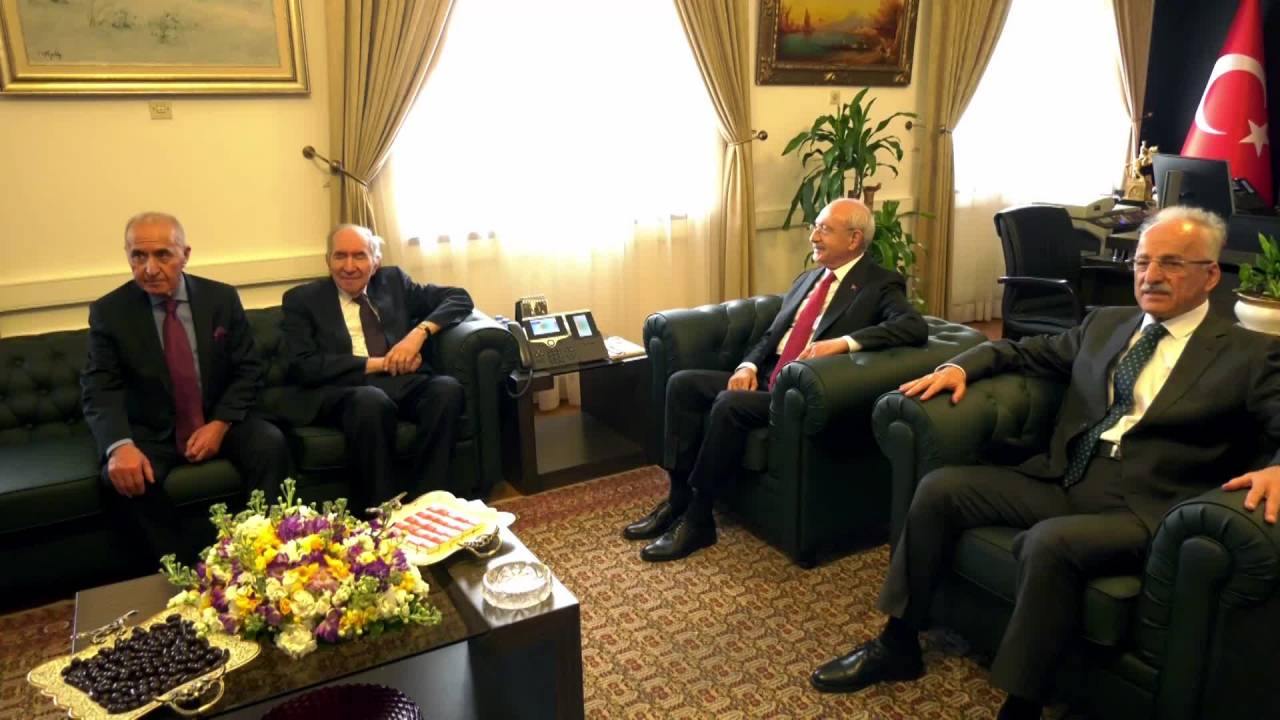 Cumhurbaşkanı Adayı Kılıçdaroğlu, Eski Chp Genel Başkanlarını Meclis'te Ağırladı