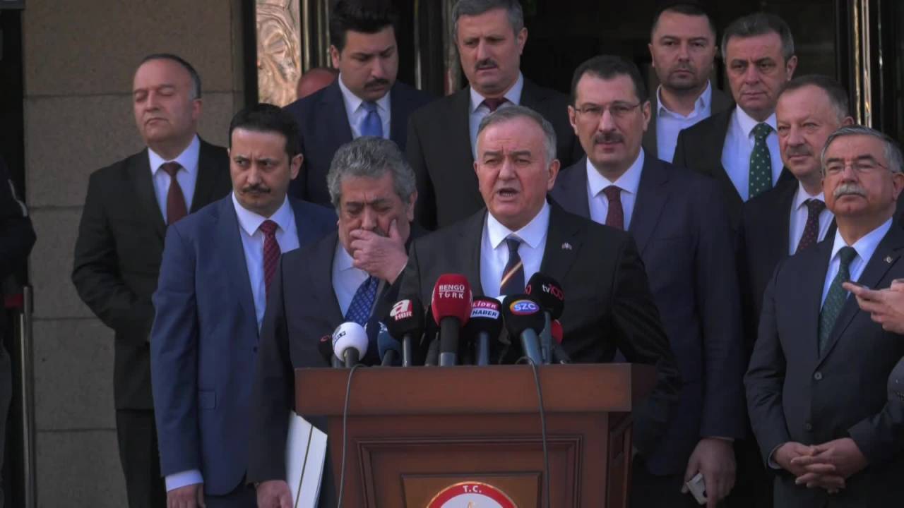 Akp Ve Mhp, Recep Tayyip Erdoğan’ın Üçüncü Kez Cumhurbaşkanı Adayı Olması İçin Ysk’ya Başvurdu