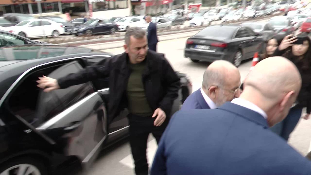 Akşener, Karamollaoğlu İle İyi Parti Genel Merkezi'nde Bir Araya Geldi