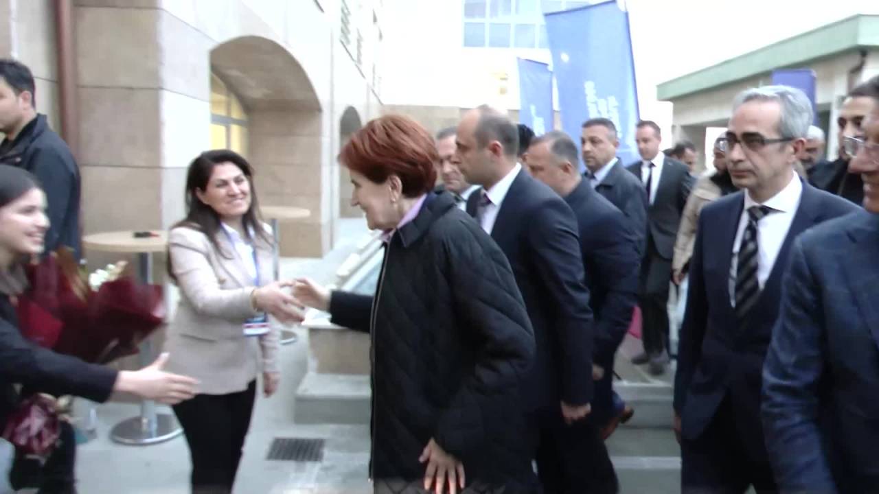 Akşener Ve İmamoğlu, Öğrenci Yurdu’nda İftar Yaptı