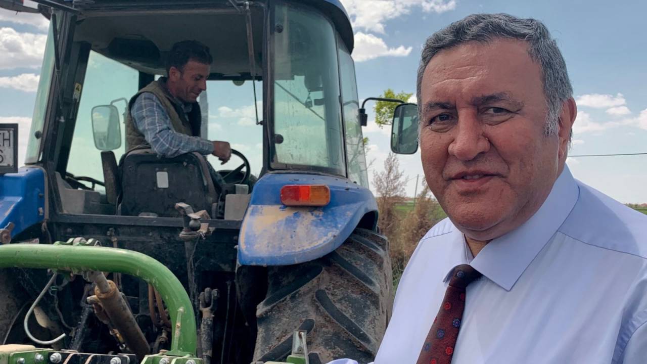 Ömer Fethi Gürer: “giydiren Ve Doyuran Tarım Sektöründe Artan Sorunlar Dalga Dalga Her Alana Yayılmaktadır"