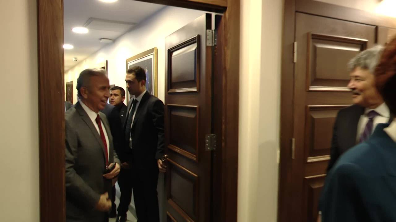 Meral Akşener, Ankara Büyükşehir Belediye Başkanı Mansur Yavaşile Görüştü