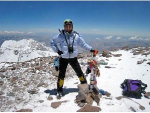 EVEREST ÇIĞ FACİASINDAN TÜRK KADIN DAĞCI KURTULDU