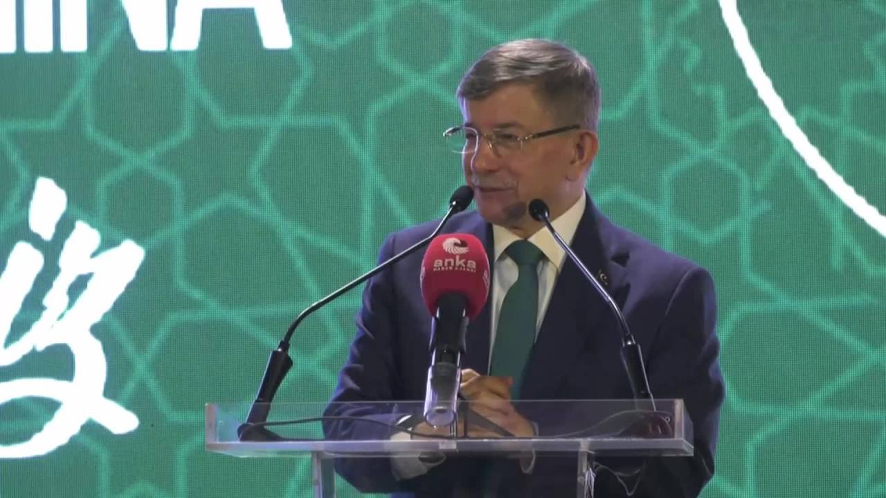Davutoğlu: Biz, Bugünküiktidarın Kurtlar Sofrasına Karşı Halil İbrahim Sofrasını Kurduk