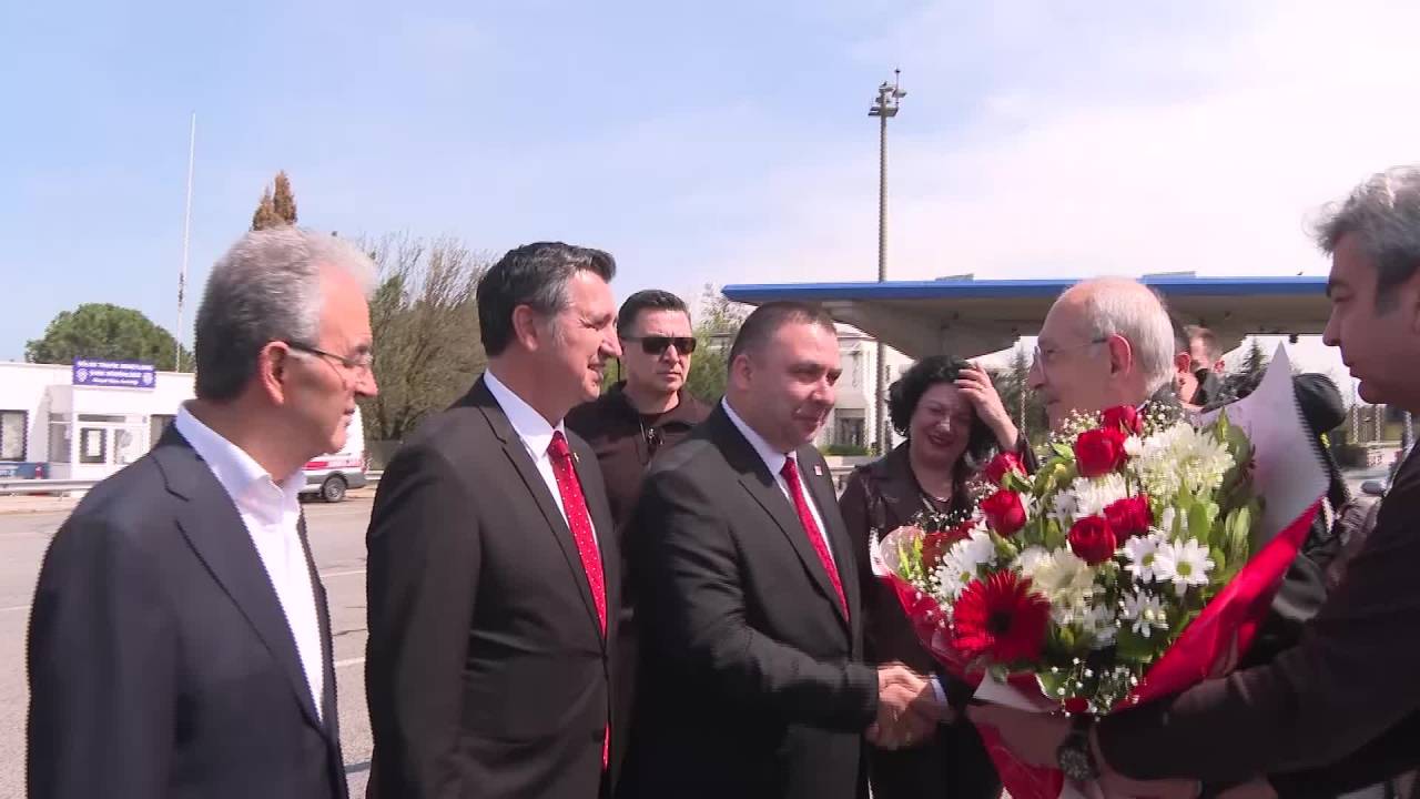 Kılıçdaroğlu, Edirne’de Eski Camii’yi Ziyaret Etti