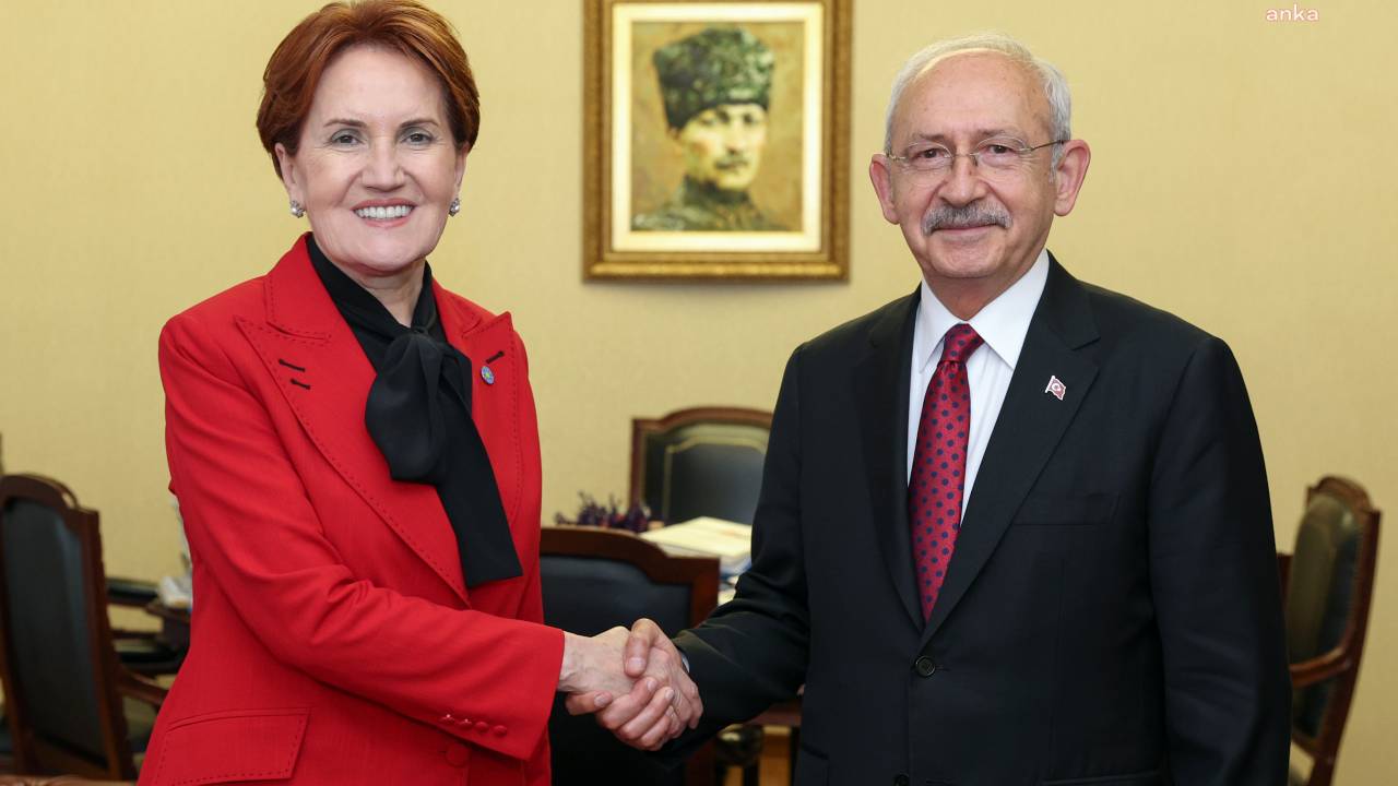 Akşener, Cumhurbaşkanı Adayı Kılıçdaroğlu'nun Seçim Kampanyası İçin Emekli Maaşını Bağışladı