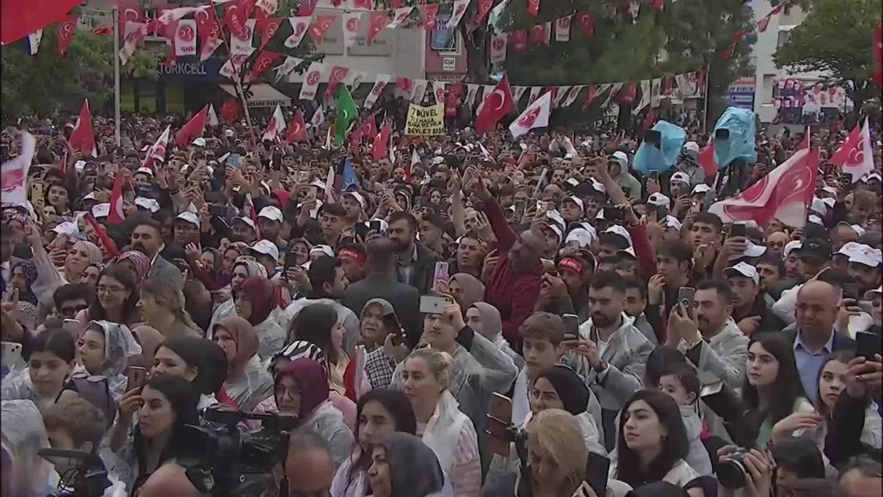Devlet Bahçeli: "insanların Mahremiyeti Ve Özel Hayatı En Adişekilde Hedef Alınmaktadır"
