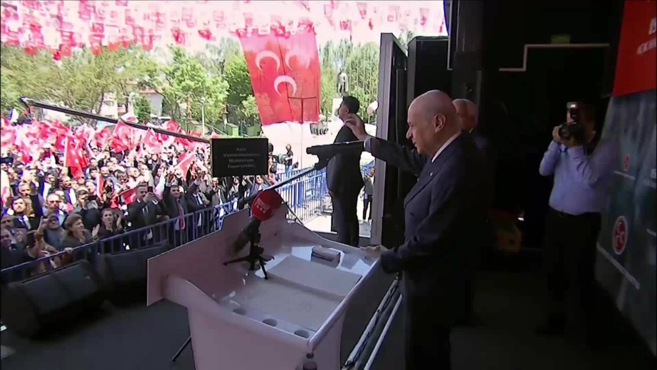Bahçeli: "terörizmin Kürt Kökenli Kardeşlerimle İlişkilendirilmesi, Hakarettir, Hıyanettir”