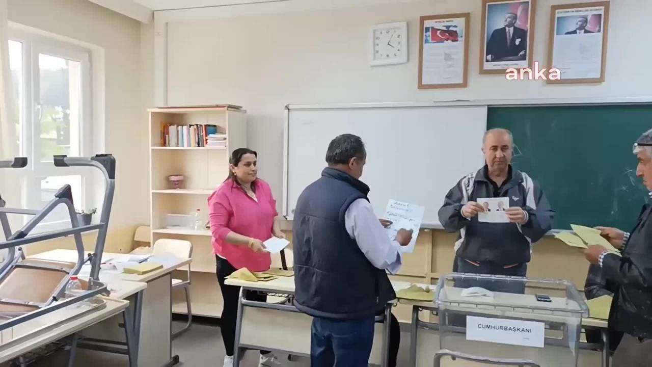 Aydın'da Oy Zarfından "adalet İstiyoruz" Notu Çıktı