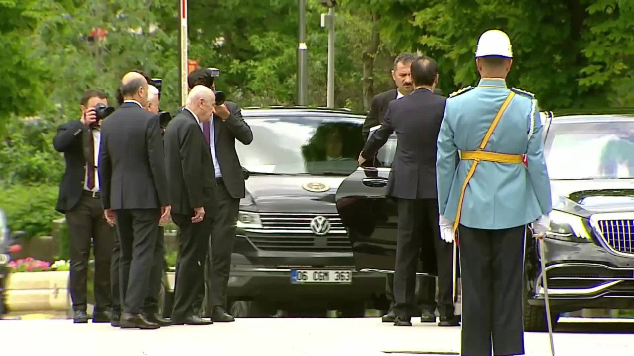 Erdoğan, Milletvekili Yemin Töreniiçin Geldiği Tbmm’de Resmi Törenle Karşılandı