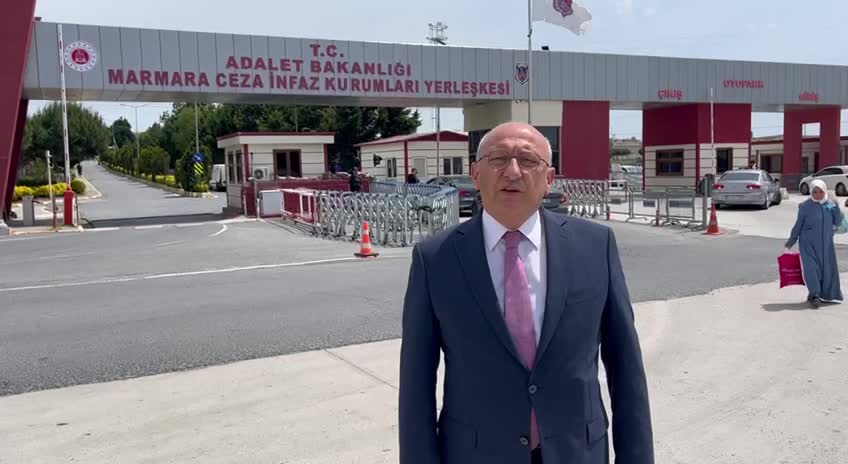 Utku Çakırözer: "can Atalay'ın Milletvekili Seçilmesine Rağmen Cezaevinde Tutuluyor Olması Kabul Edilemez"