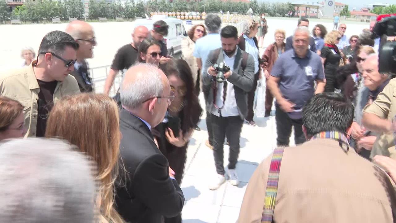 Chp Genel Başkanı Kemal Kılıçdaroğlu, Devlet Sanatçısı Suna Kan’ın Cenaze Törenine Katıldı