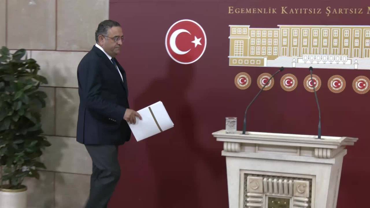 Sezgin Tanrıkulu: "mevcut Anayasa’yı Uygulamayan Bu Siyasi Anlayışile Anayasa Yapılmaz"