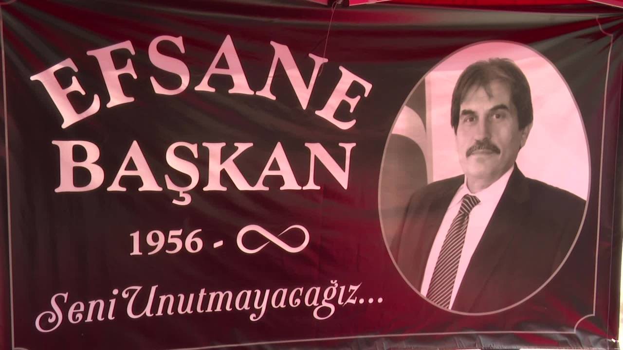 Eski Halter Federasyonu Başkanı Kenan Nuhut İçin Arif Nusret Say Spor Salonu Önünde Tören Düzenlendi