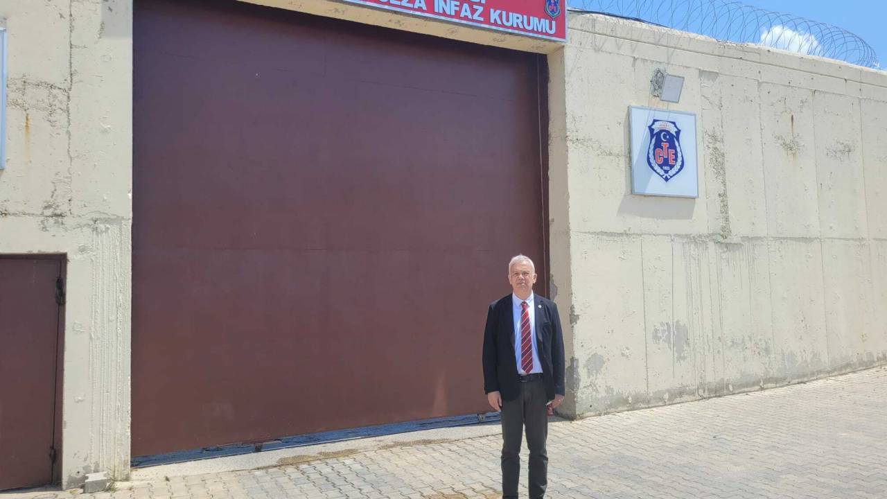 Chp Bursa Milletvekili Kayıhan Pala, Gezi Tutuklularını Ziyaret Etti