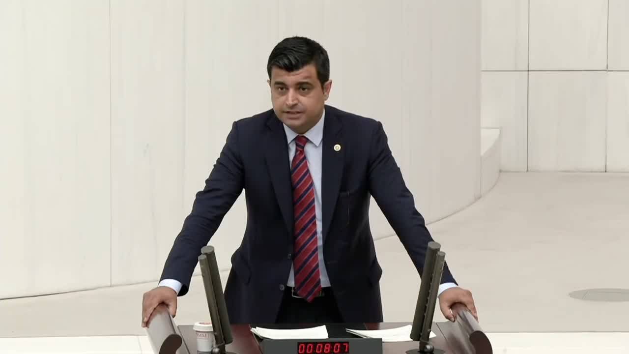 Deniz Demir: “ortadaki Elma Şekeri Beşliçeteye Ve Size, Sapı İse Fakir Fukaraya Düştü”