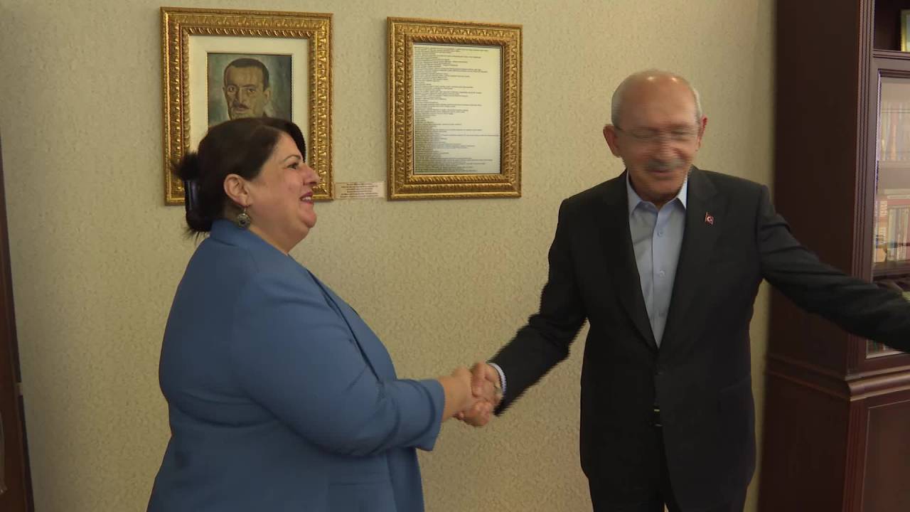 Chp Genel Başkanı Kemal Kılıçdaroğlu, Kesk Yöneticileriile Bir Araya Geldi