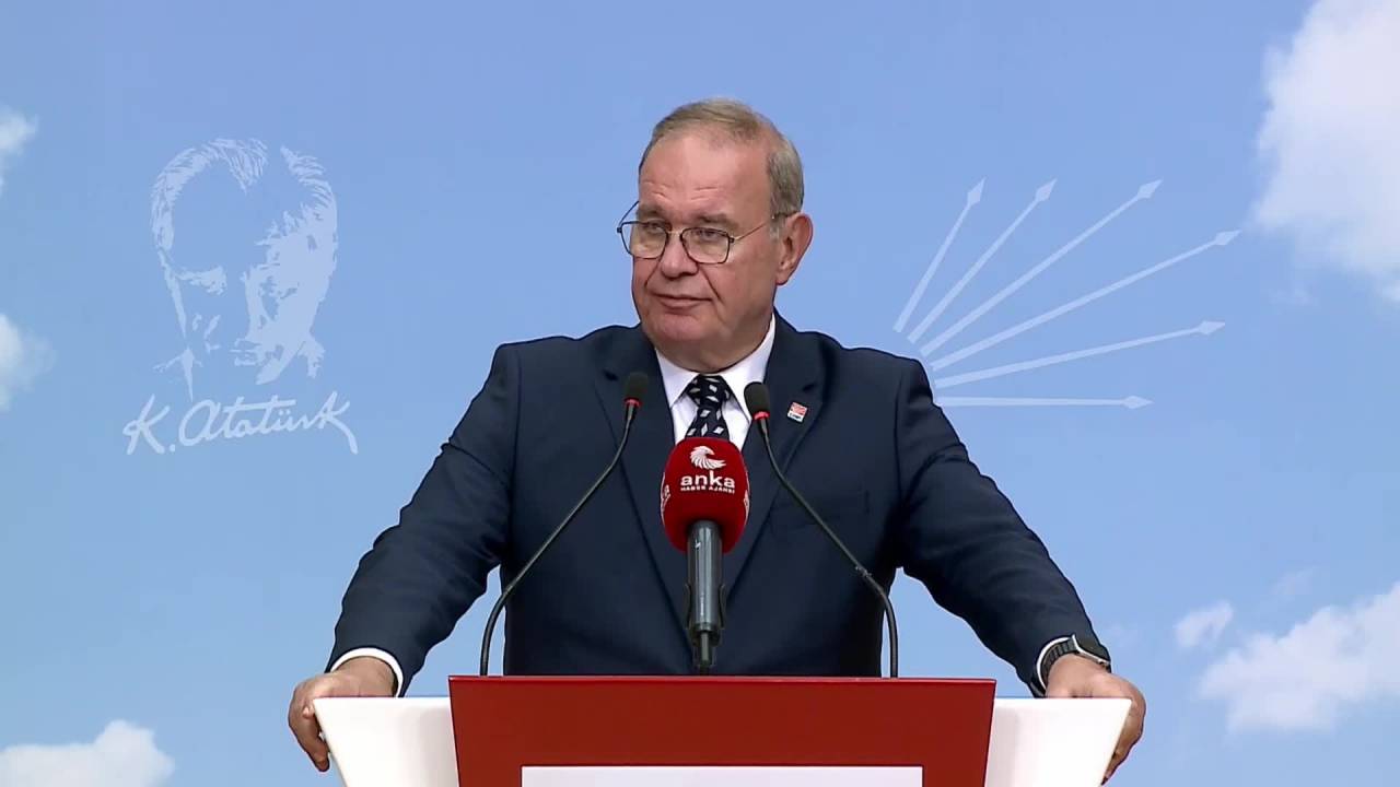 Faik Öztrak'tan Devlet Bahçeli'ye: "aç Tavuk Kendini Darı Ambarında Sanırmış"