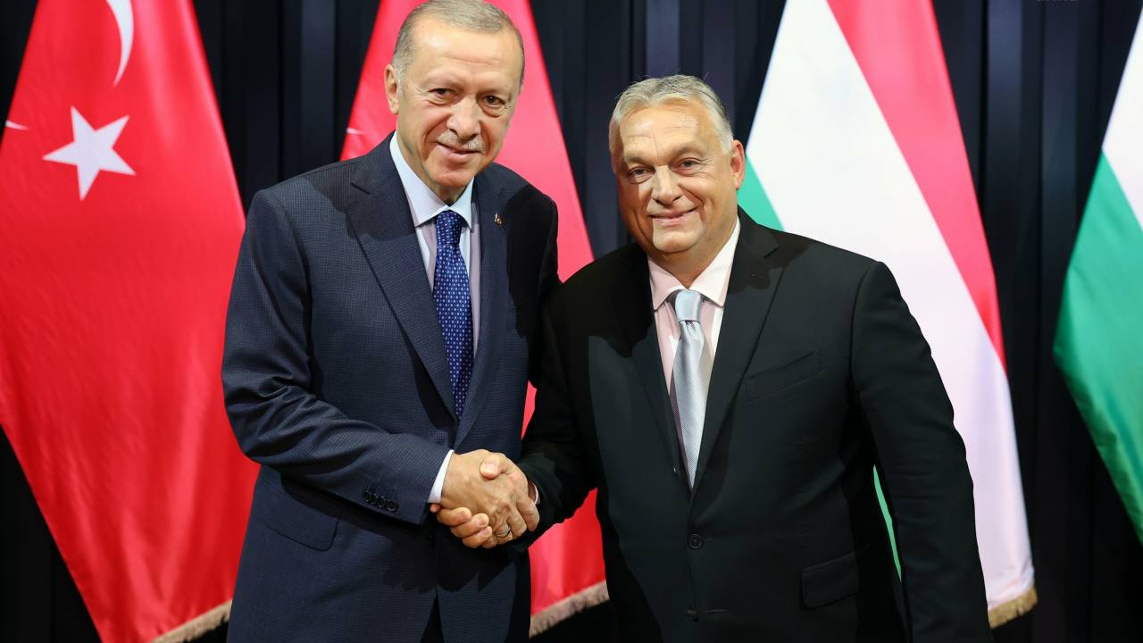 Cumhurbaşkanı Erdoğan, Budapeşte'de Macaristan Başbakanı Orban İle Görüştü