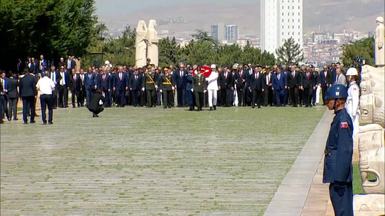 30 Ağustos Zafer Bayramı İçin Anıtkabir’de Resmi Tören Düzenlendi