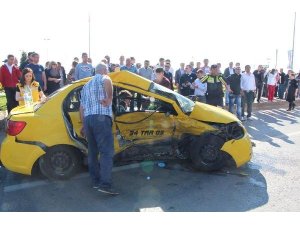 MALTEPE SAHİL YOLUNDA TRAFİK KAZASI 1 ÖLÜ 2 YARALI