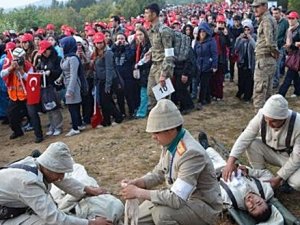 ATA'NIN YOLUNDA 57'NCİ ALAY YÜRÜYÜŞÜ YAPILDI