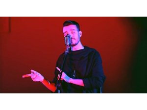 CEM ADRİAN MERSİN'İ SALLADI