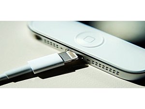 AKILLI TELEFONLARIN ŞARJ DERDİNE ÇARE BULUNDU