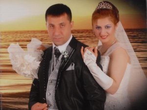 1 ÇOCUK ANNESİ HAMİLE EŞİNİ ÖLDÜRDÜ