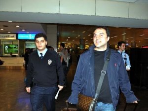 ÜNLÜ ŞARKICI GÖZALTINDA