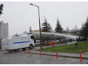 ÜNİVERSİTEDEKİ KAVGAYA TOMALI MÜDAHALE