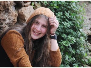 'KIRMIZI FULARLI KIZA 5 YIL HAPİS İSTENDİ