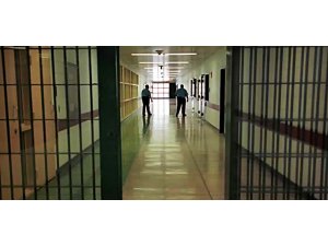 TUTUKLU KOMUTAN HAYATINI KAYBETTİ