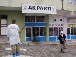 Ak Parti binasına saldırı