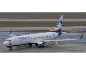 İZMİR-DİYARBAKIR UÇAĞI ZORUNLU İNİŞ YAPTI