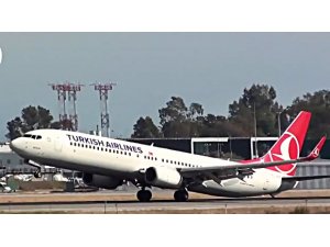 KUYRUĞU SÜRTEN THY UÇAĞI GERİ DÖNDÜ