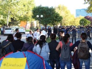 'Hamile Kadın' Protestosuna Gözaltı