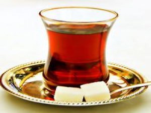 YEMEKTEN SONRA ÇAY İÇENLER OKUSUN!