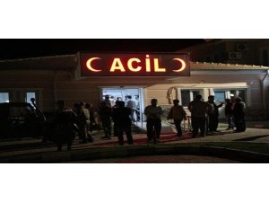 OTOMOBİL SULAMA KANALINA DEVRİLDİ!