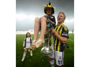 FENERBAHÇE ŞAMPİYONLUK KUPASINI ALDI