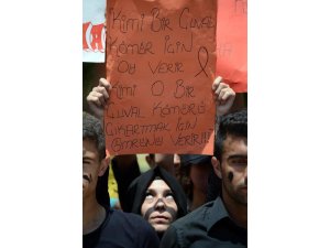 ADANA'DA LİSELİLERDEN SOMA İÇİN ANMA